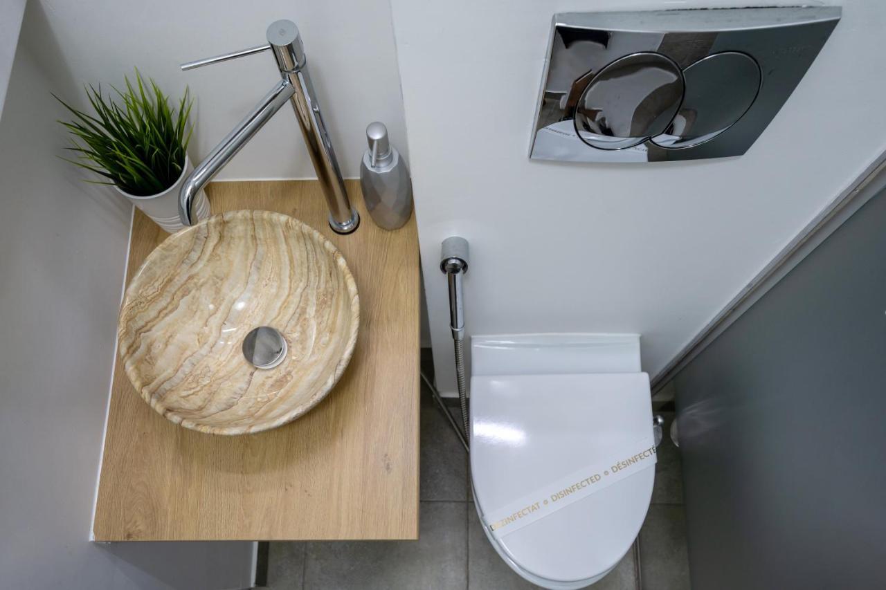 Metropole Apartments Studio City Bukares Bagian luar foto